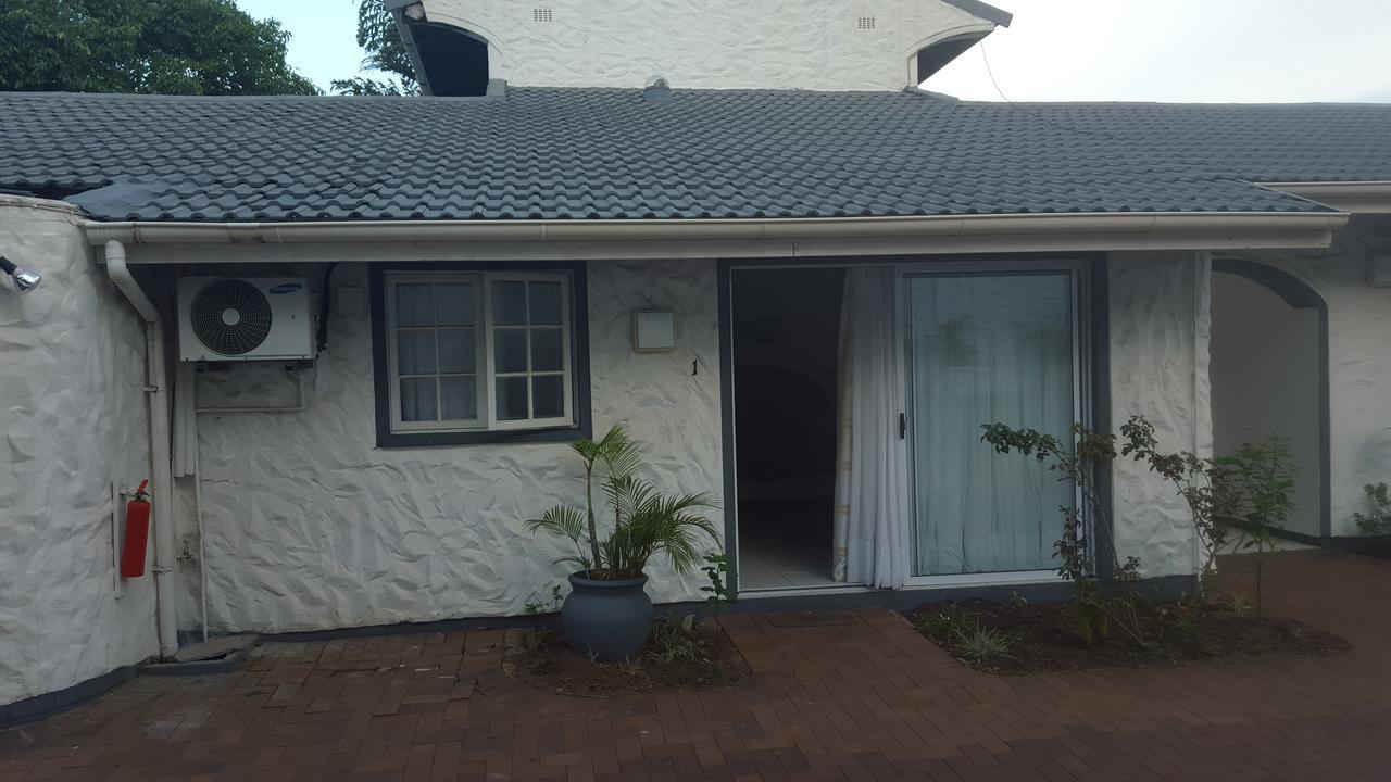 Old N New Bed & Breakfast Umhlanga Rocks Exterior foto